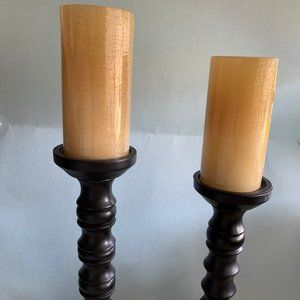 Set of two candleholders w/ flameless candles